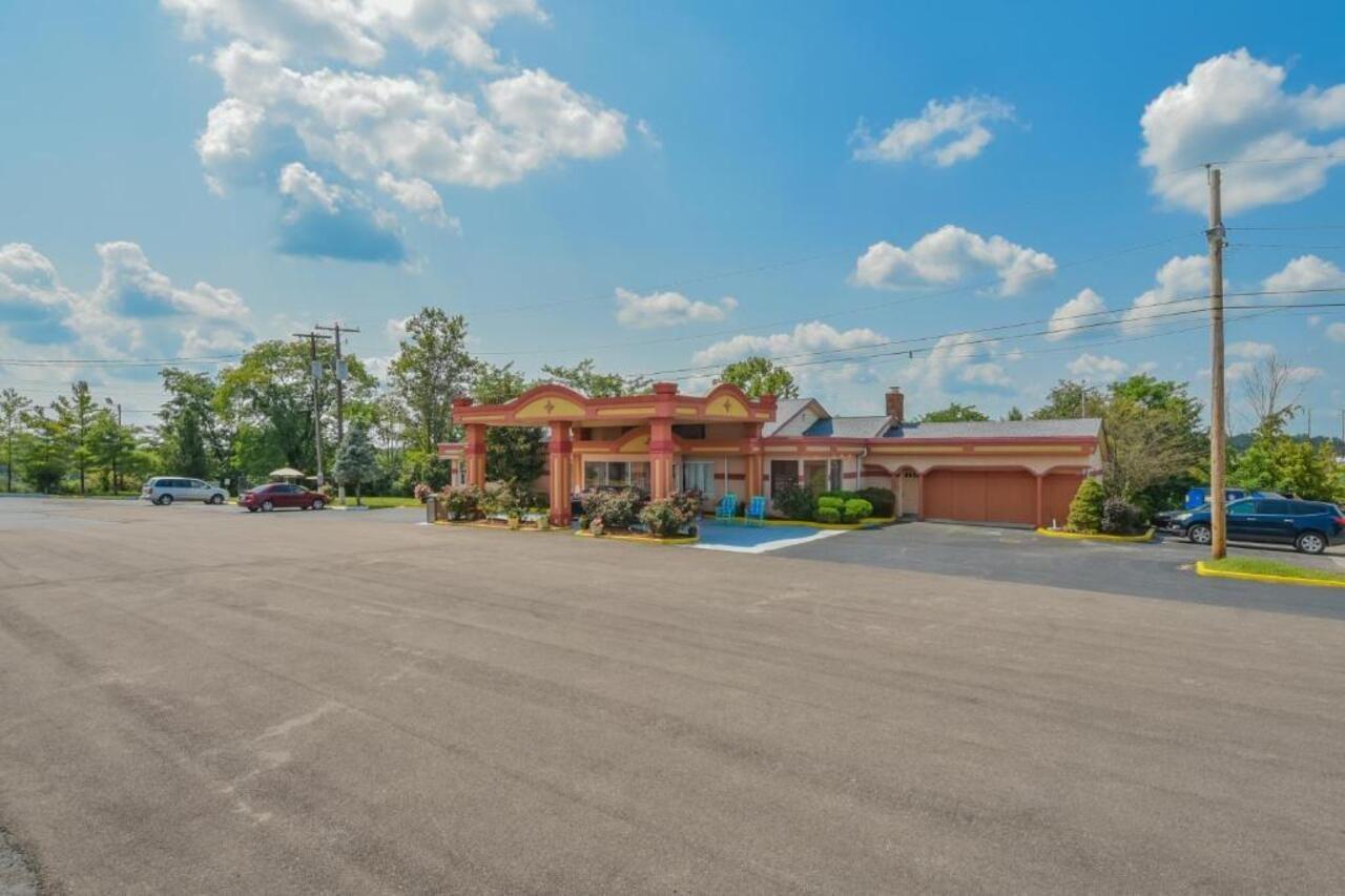 Americas Best Value Inn & Suites Williamstown Exterior photo