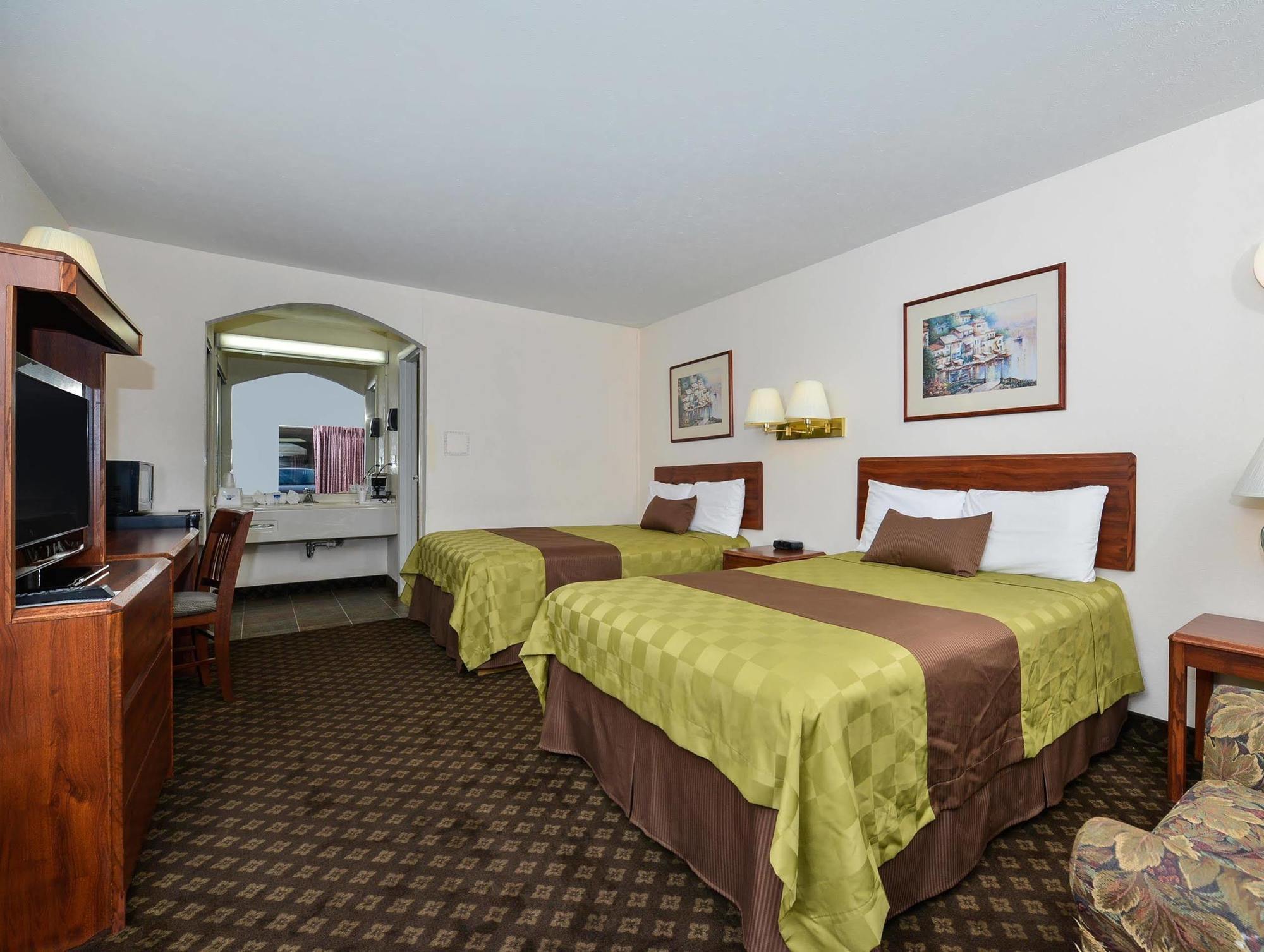 Americas Best Value Inn & Suites Williamstown Exterior photo