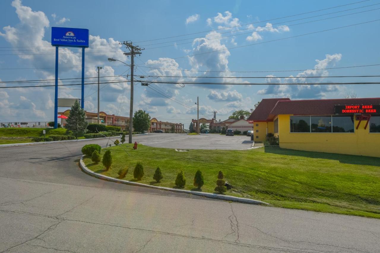 Americas Best Value Inn & Suites Williamstown Exterior photo